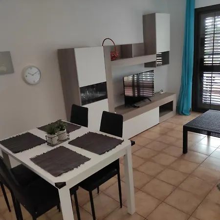 Vinnci Apartments Next Door To Vinnci 5 Star Hotel Ferienhaus Costa Adeje (Tenerife)