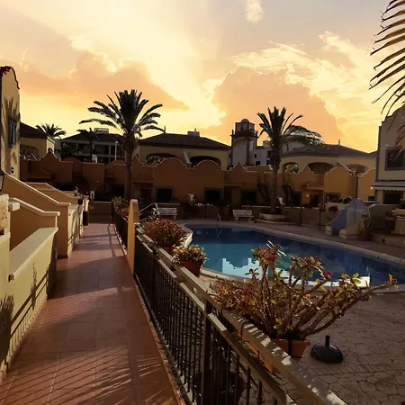 Vinnci Apartments Next Door To Vinnci 5 Star Hotel Ferienhaus Costa Adeje (Tenerife)